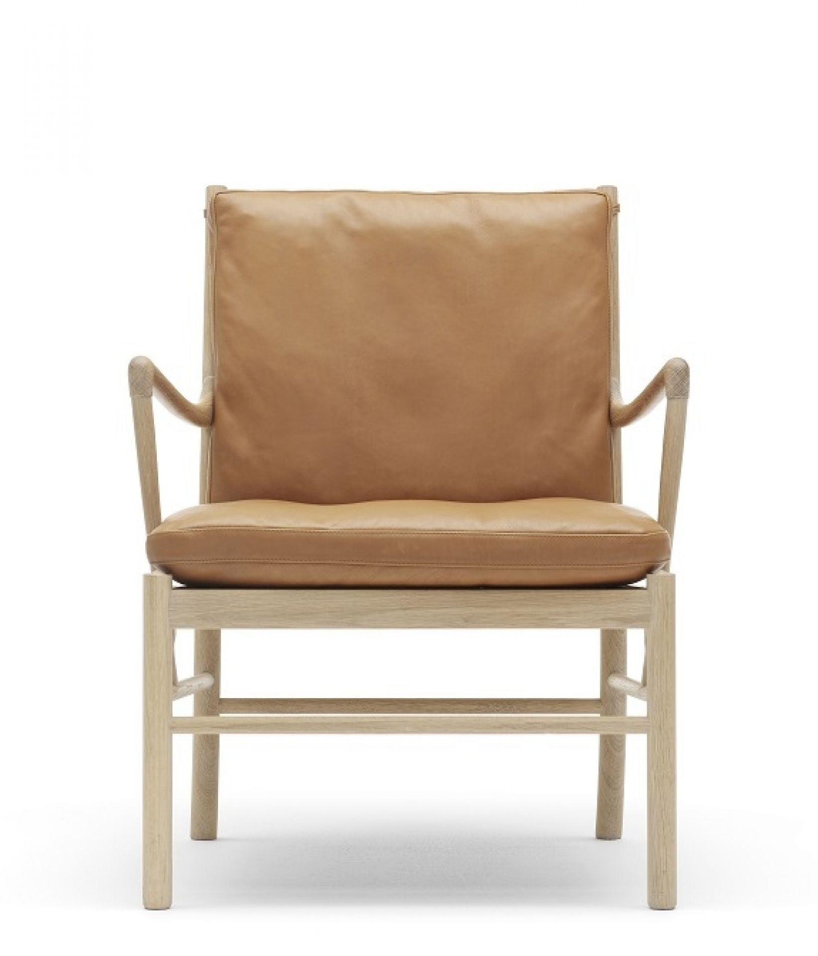 OW149 Colonial Chair von Carl Hansen & Søn mit hellbraunem Lederbezug und Holzgestell.